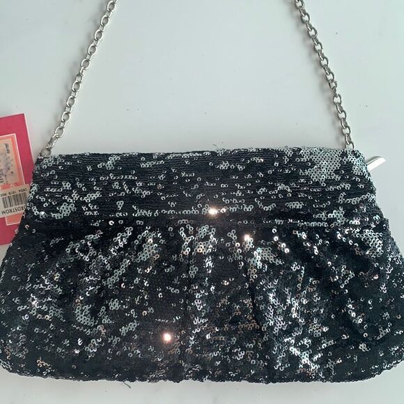 Nordstrom Sequin 2 length Chain Clutch - Picture 1 of 5